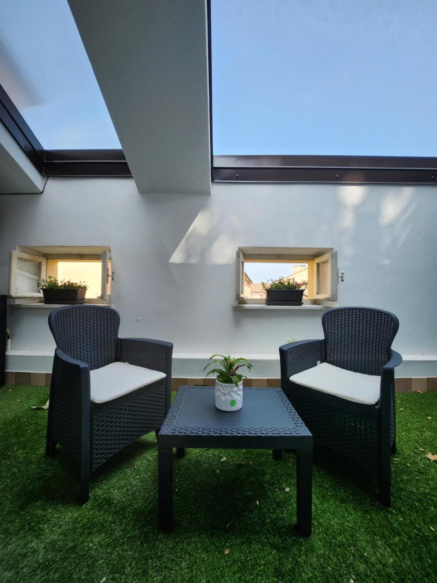 Domus Flavia Apartment มานโตวา ภายนอก รูปภาพ